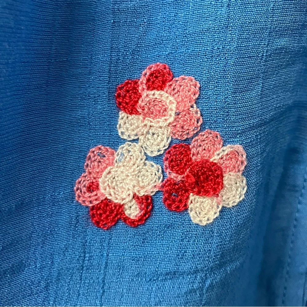 Figueroa & Flower Womens Embroidered Blouse SIZE Large Blue Balloon Sleeves NEW - Picture 4 of 14